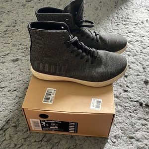 NOBULL PROJECT TRAINER HIGH